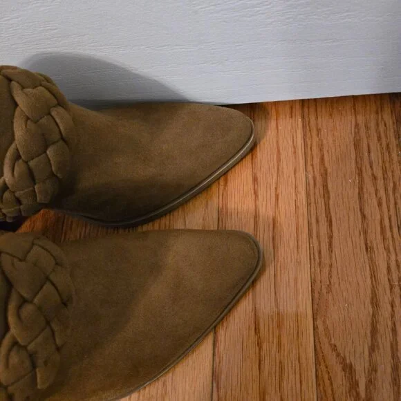 Womens Universal Thread Size 7.5M Tan Heeled Mule open back shoes - Picture 7 of 9